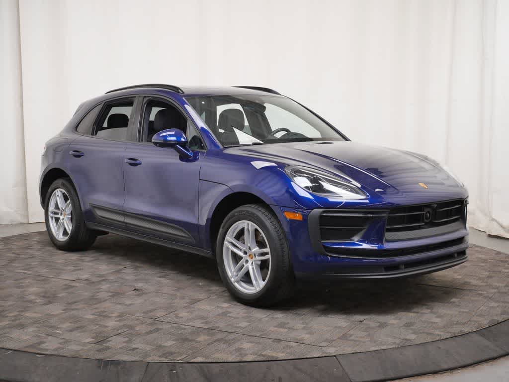Thumbnail: 2024 Porsche Macan - 9