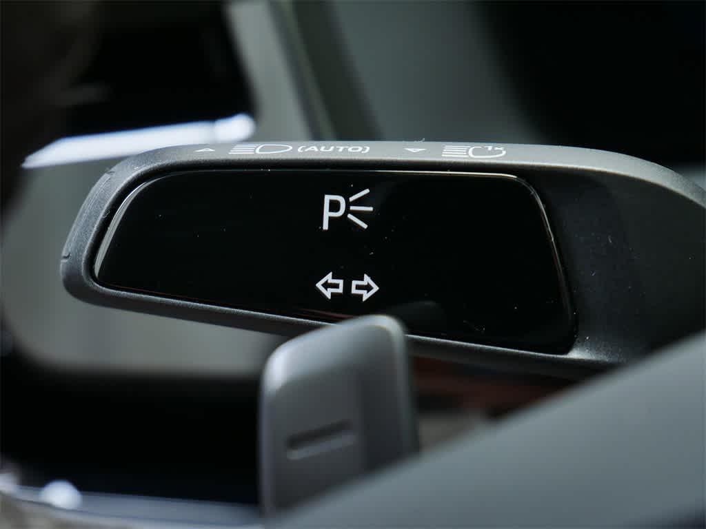 Thumbnail: 2025 Porsche Panamera - 23