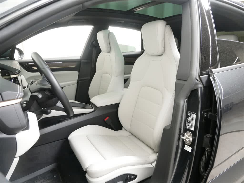Thumbnail: 2024 Porsche Macan - 5