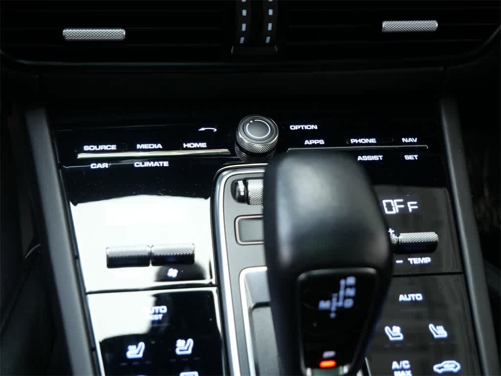 Thumbnail: 2023 Porsche Cayenne - 27