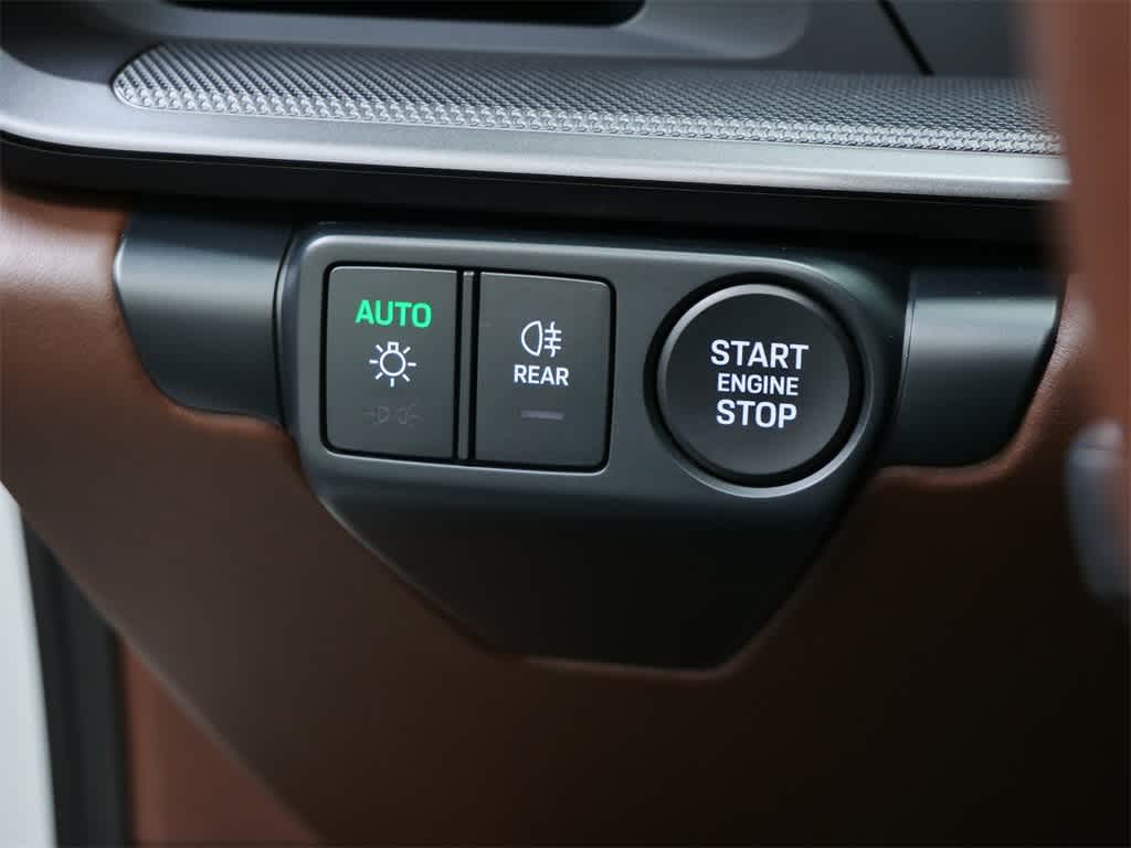 Thumbnail: 2025 Porsche 911 - 14