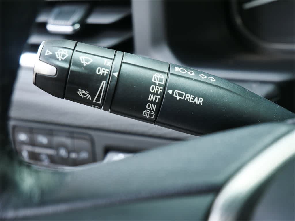 Thumbnail: 2021 GMC Yukon XL - 23