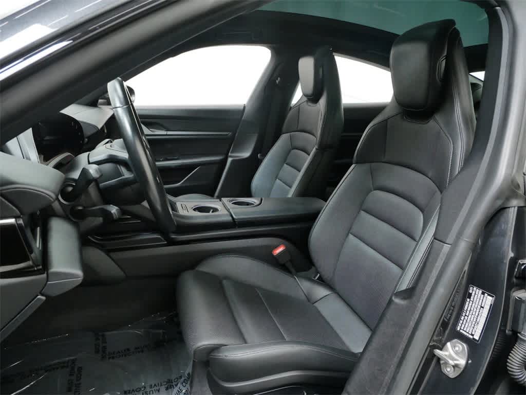 Thumbnail: 2021 Porsche Taycan - 10