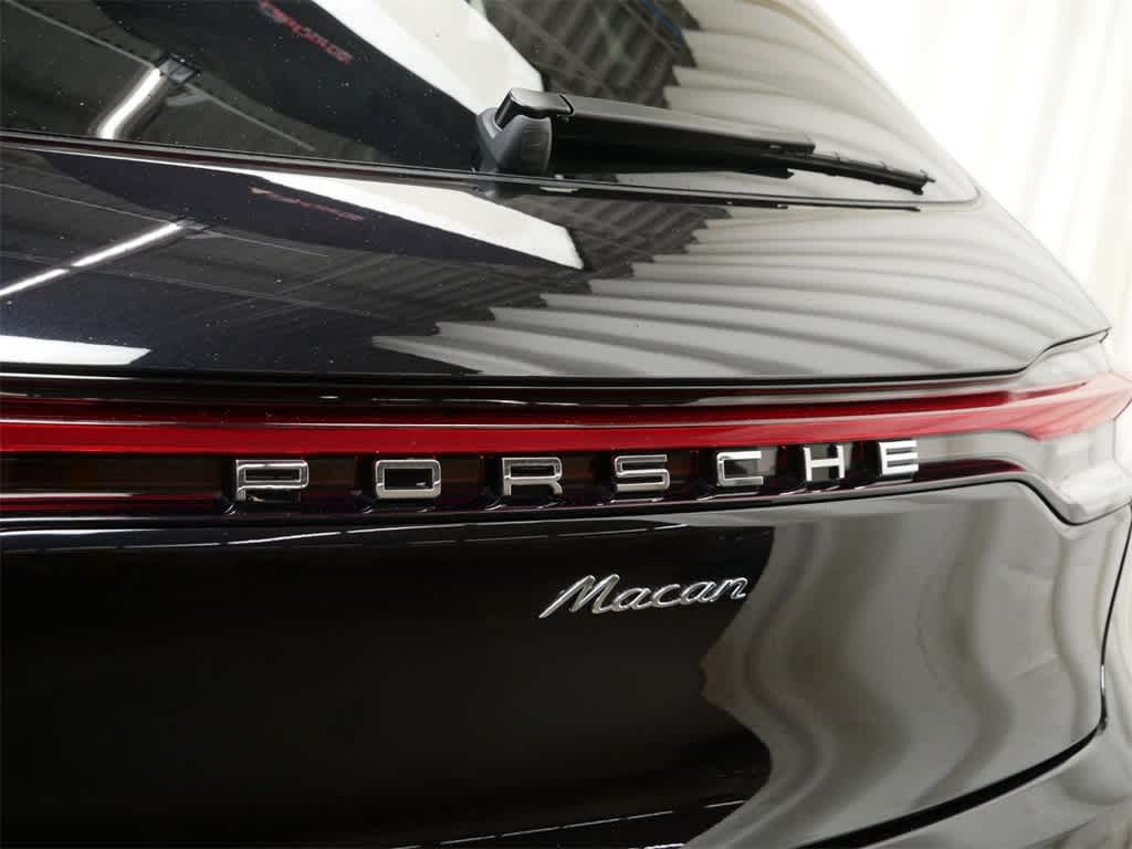 Thumbnail: 2025 Porsche Macan - 7