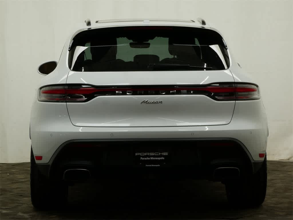 Thumbnail: 2025 Porsche Macan - 6