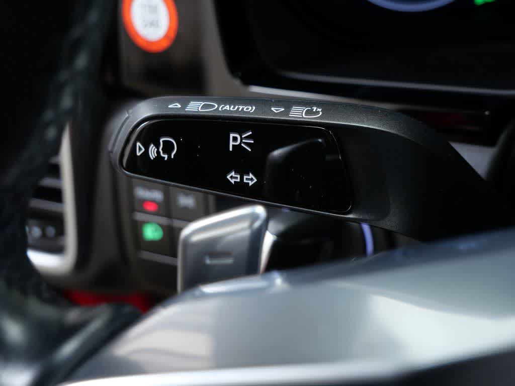 Thumbnail: 2023 Porsche Cayenne - 23