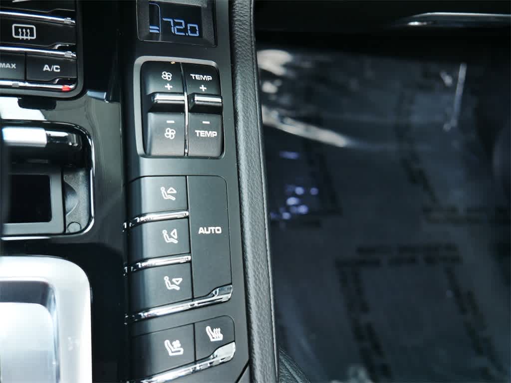 Thumbnail: 2016 Porsche Cayenne - 27