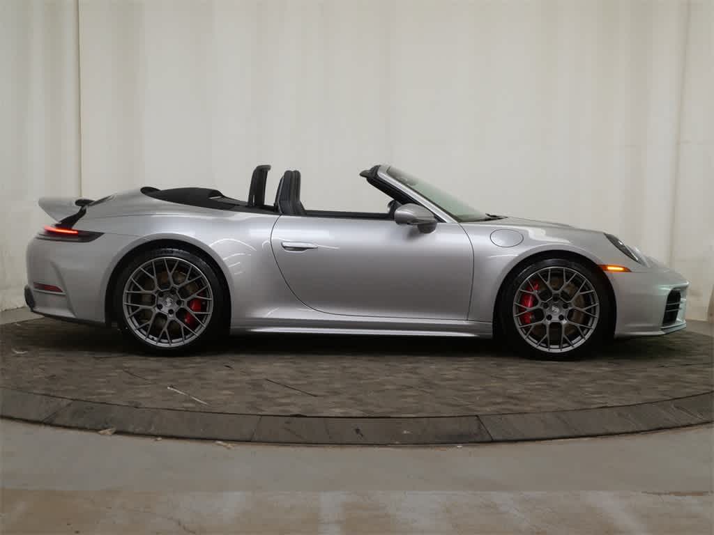 Thumbnail: 2026 Porsche 911 - 8