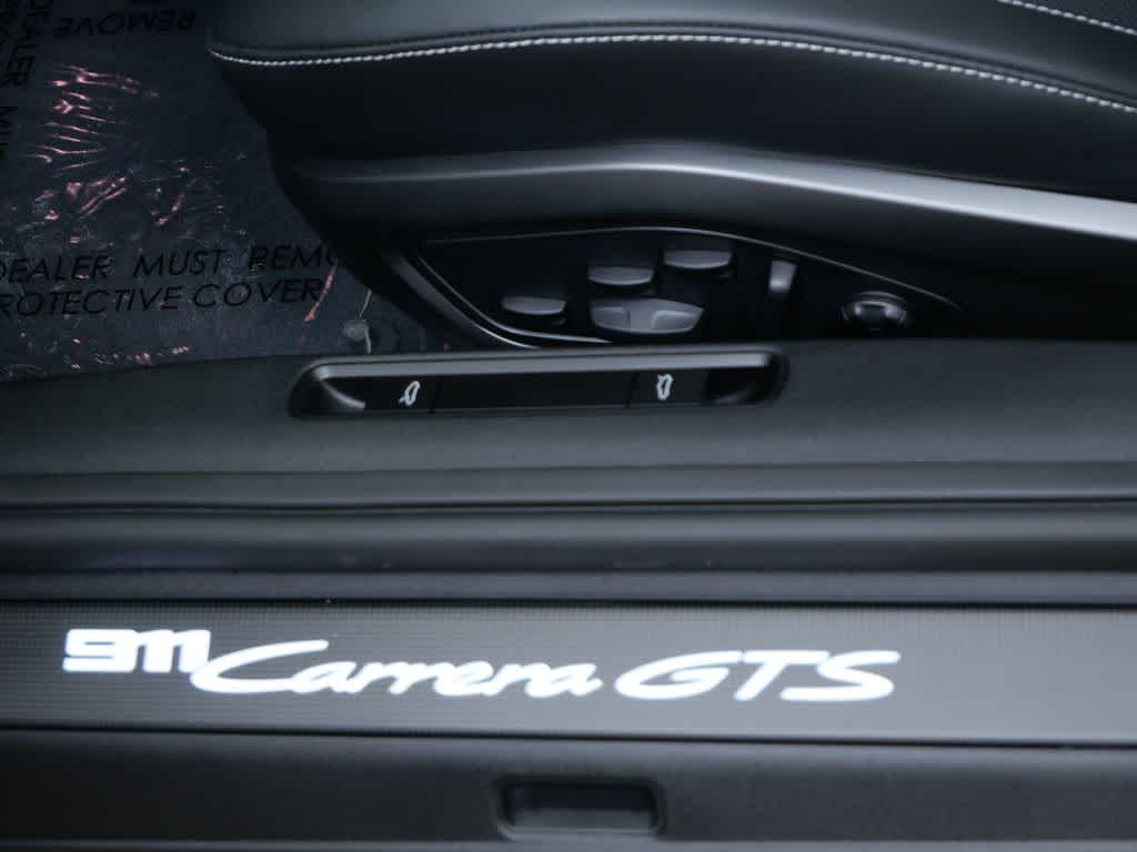 Thumbnail: 2026 Porsche 911 - 12