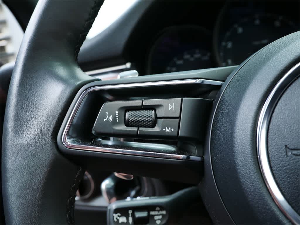 2024 Porsche Macan  19