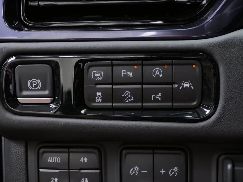 Thumbnail: 2026 GMC Yukon - 21