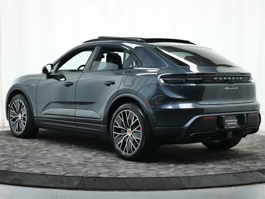 Thumbnail: 2025 Porsche Macan - 3