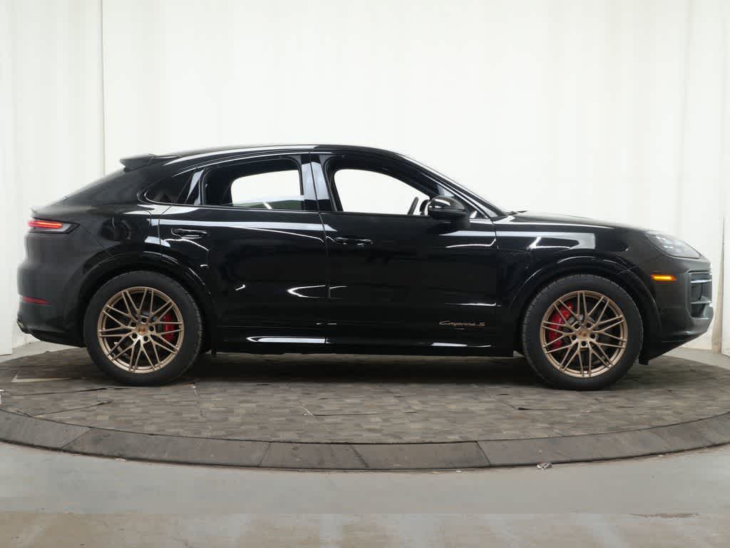 Thumbnail: 2025 Porsche Cayenne - 8