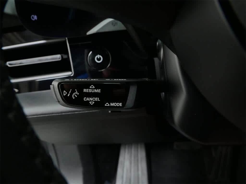 Thumbnail: 2021 Porsche Taycan - 18