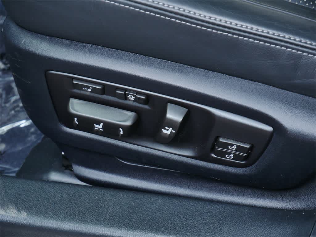 Thumbnail: 2013 Lexus GS - 12