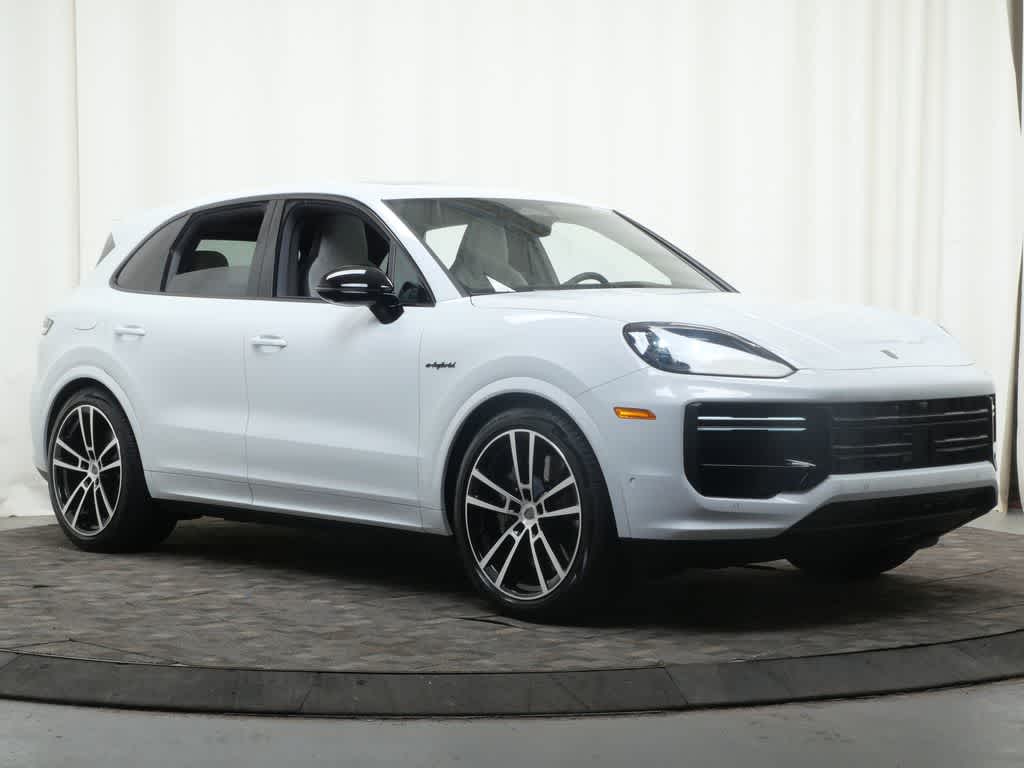 Thumbnail: 2026 Porsche Cayenne - 9