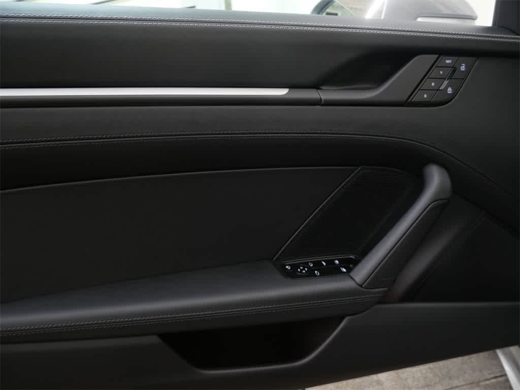 Thumbnail: 2026 Porsche 911 - 12