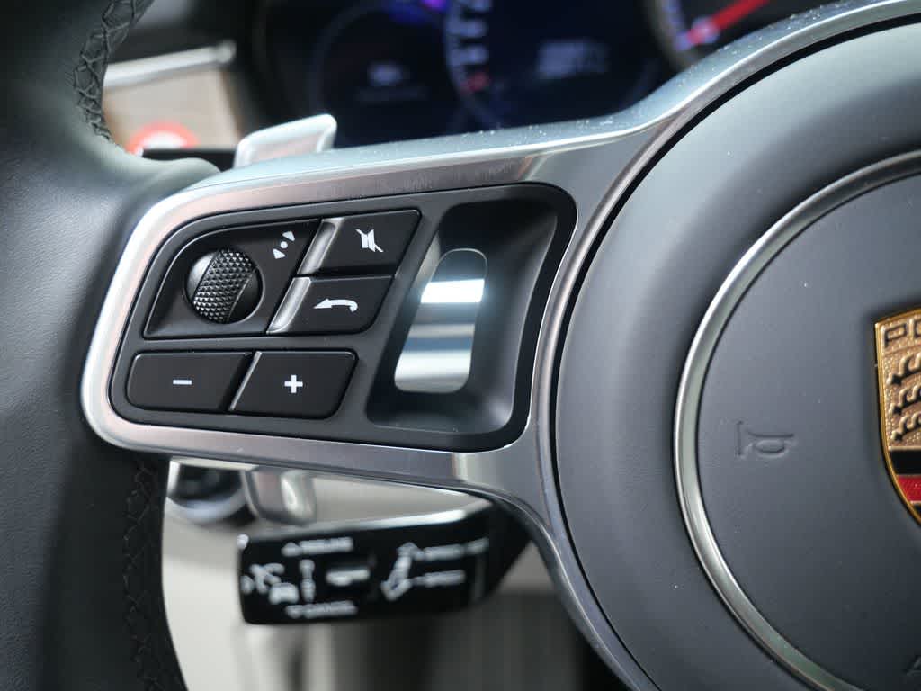 Thumbnail: 2017 Porsche Panamera - 29