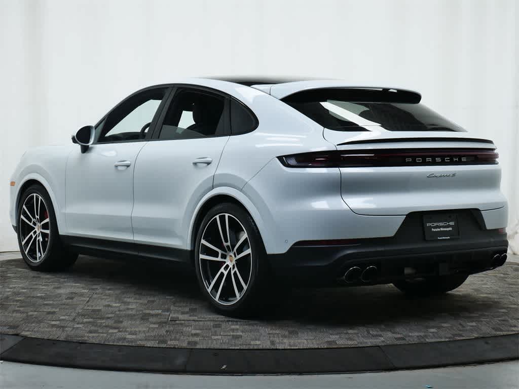 Thumbnail: 2025 Porsche Cayenne - 3
