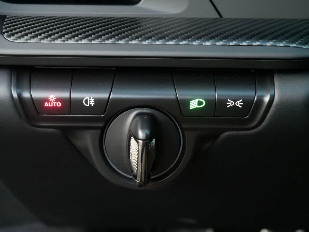 Thumbnail: 2026 Porsche 911 - 16