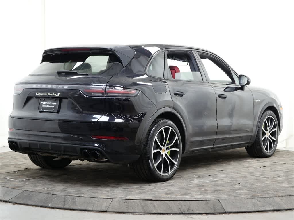 Thumbnail: 2021 Porsche Cayenne - 7