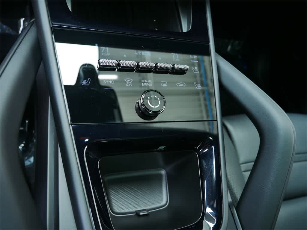 Thumbnail: 2025 Porsche Cayenne - 26