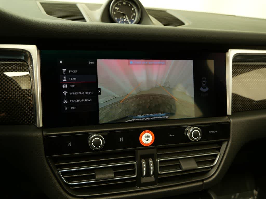 Thumbnail: 2025 Porsche Macan - 29