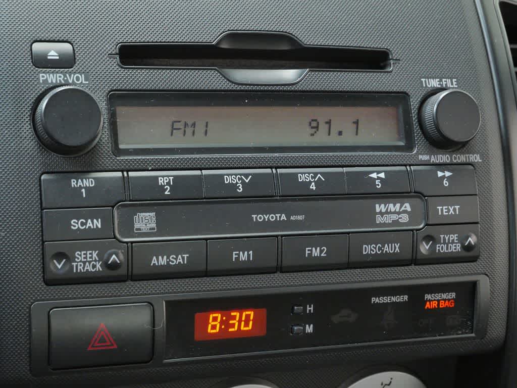 Thumbnail: 2011 Toyota Tacoma - 20