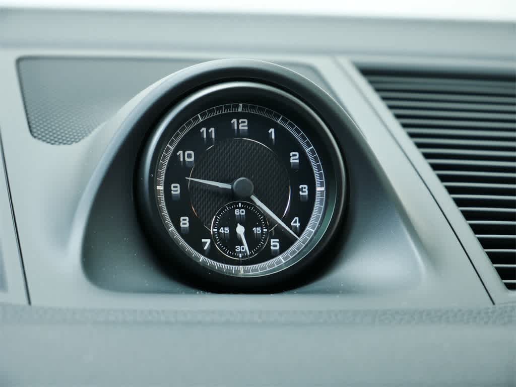 Thumbnail: 2026 Porsche Macan - 24