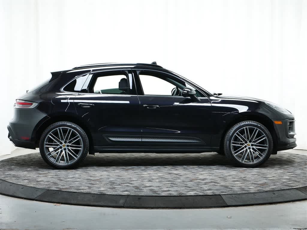 2024 Porsche Macan  8