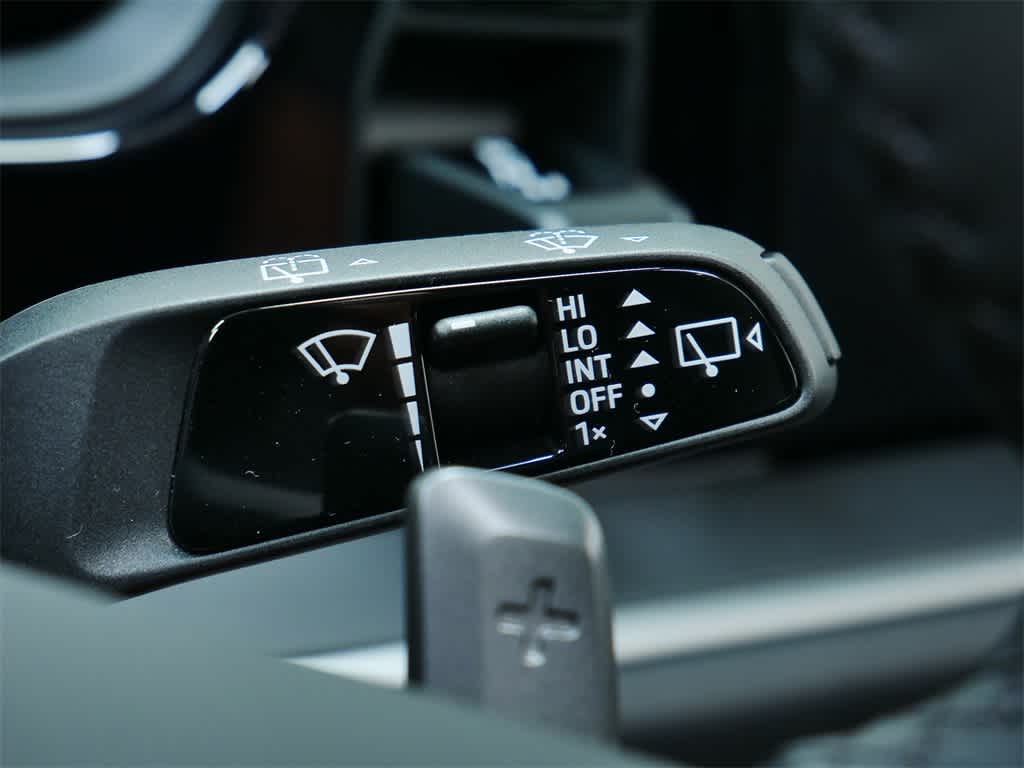 Thumbnail: 2025 Porsche Cayenne - 25