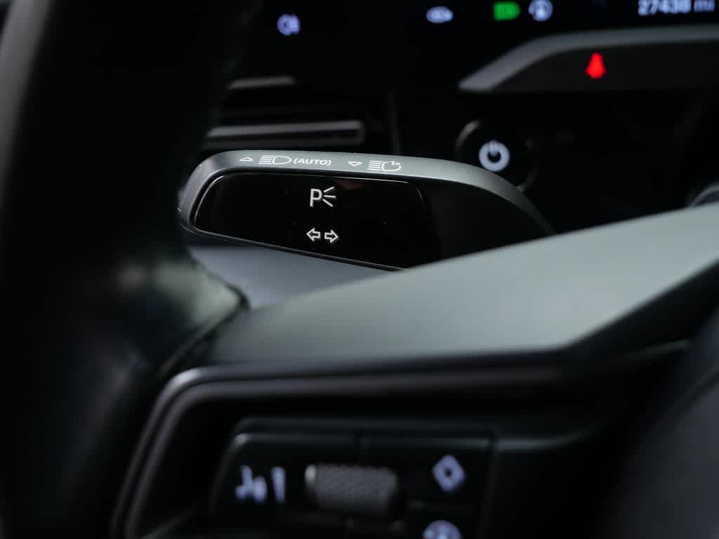 Thumbnail: 2021 Porsche Taycan - 22