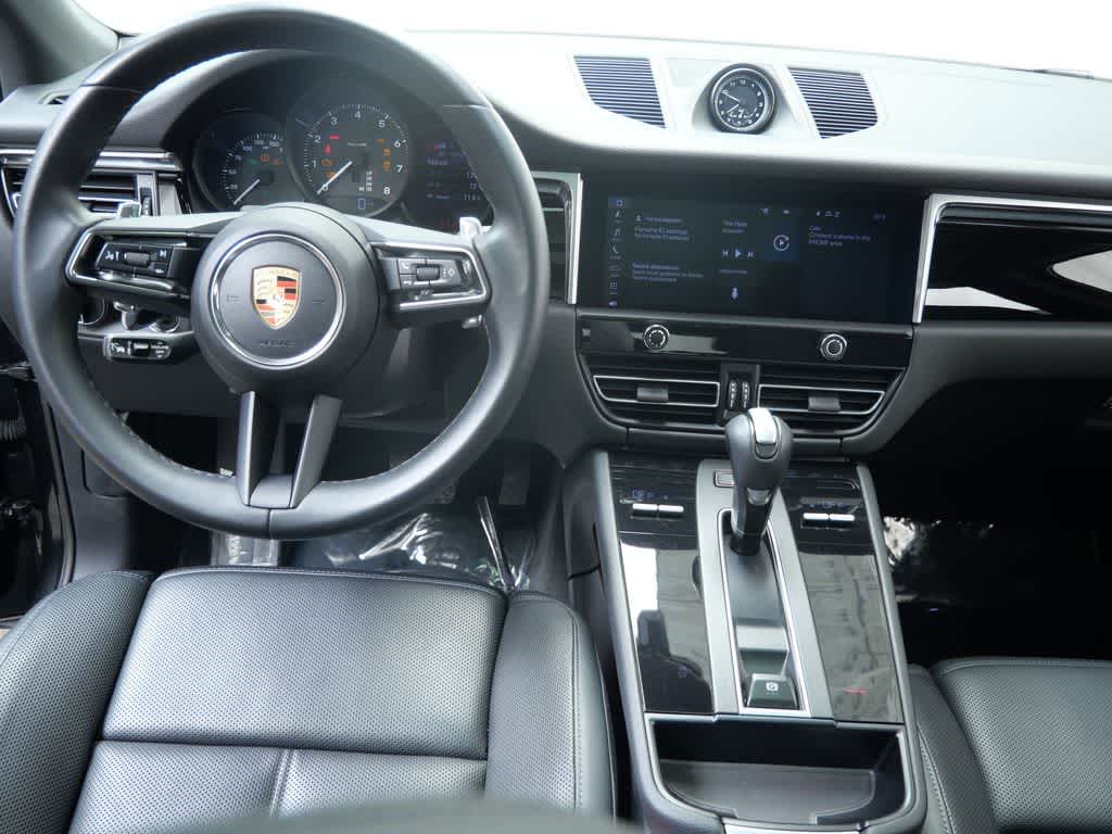 Thumbnail: 2024 Porsche Macan - 16