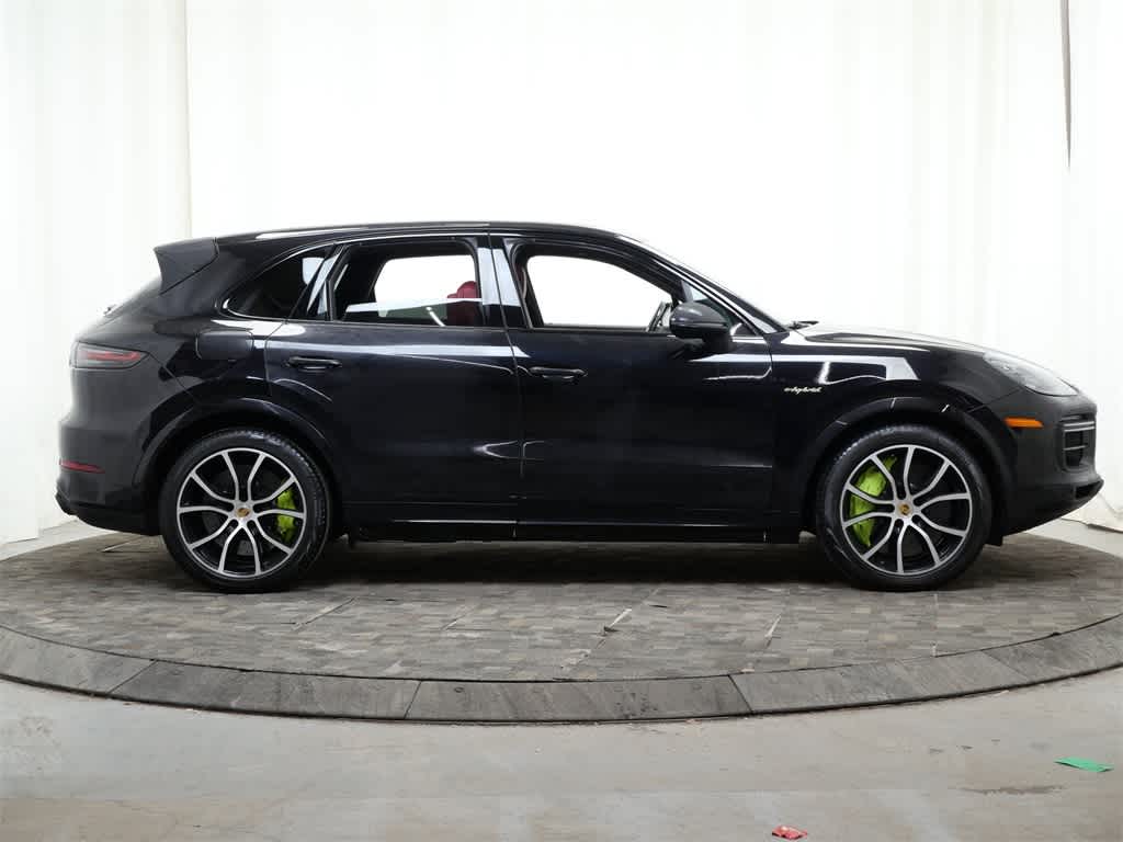 Thumbnail: 2021 Porsche Cayenne - 8
