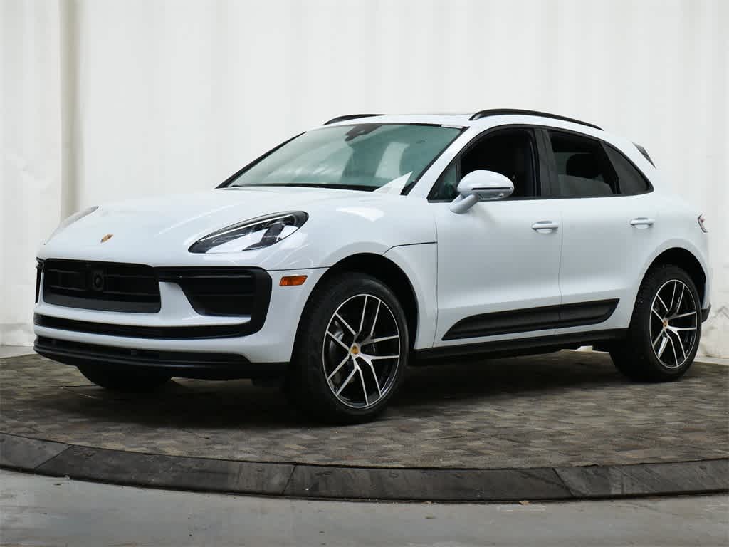 Thumbnail: 2026 Porsche Macan - 1