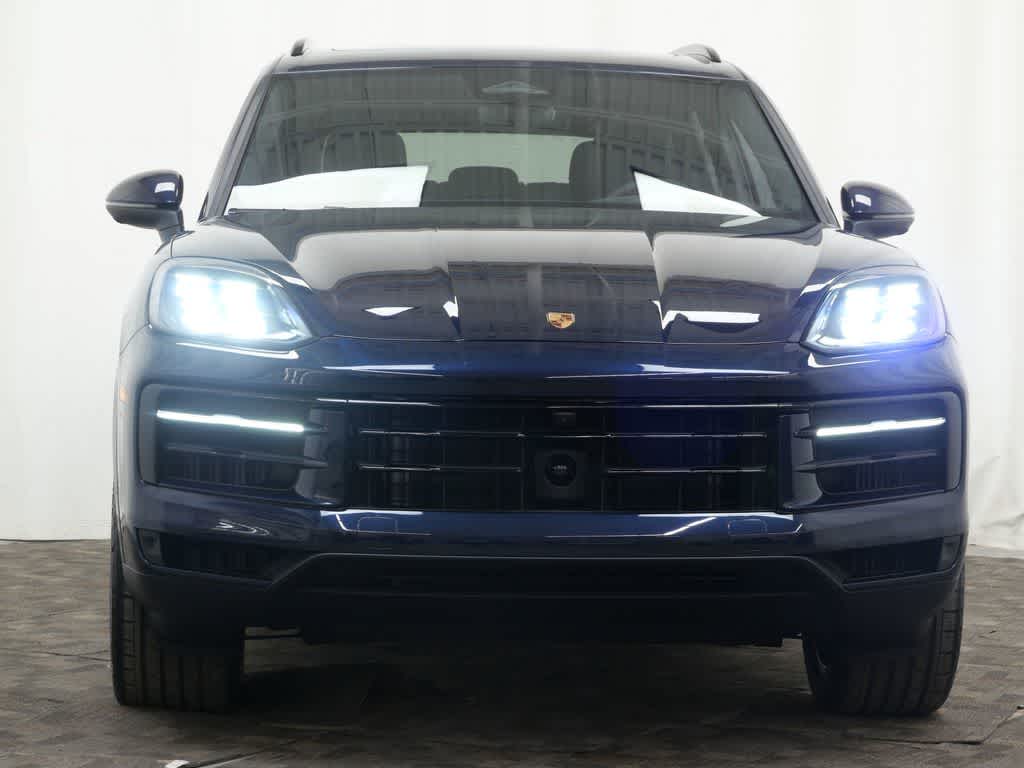 Thumbnail: 2026 Porsche Cayenne - 10