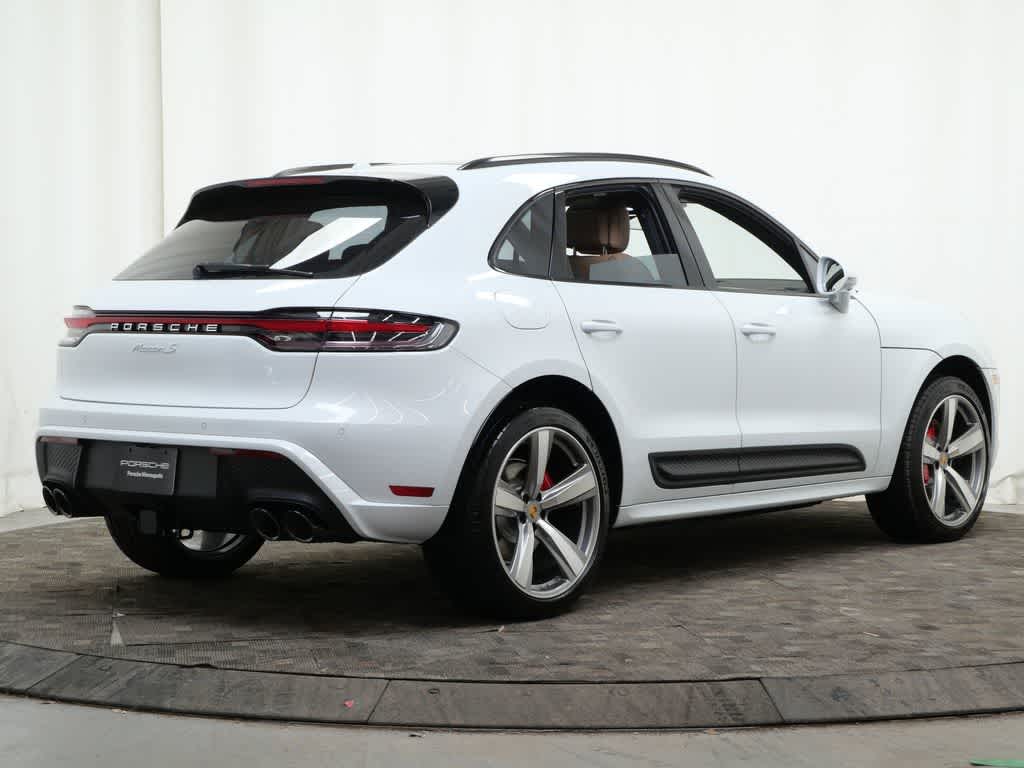 Thumbnail: 2026 Porsche Macan - 7