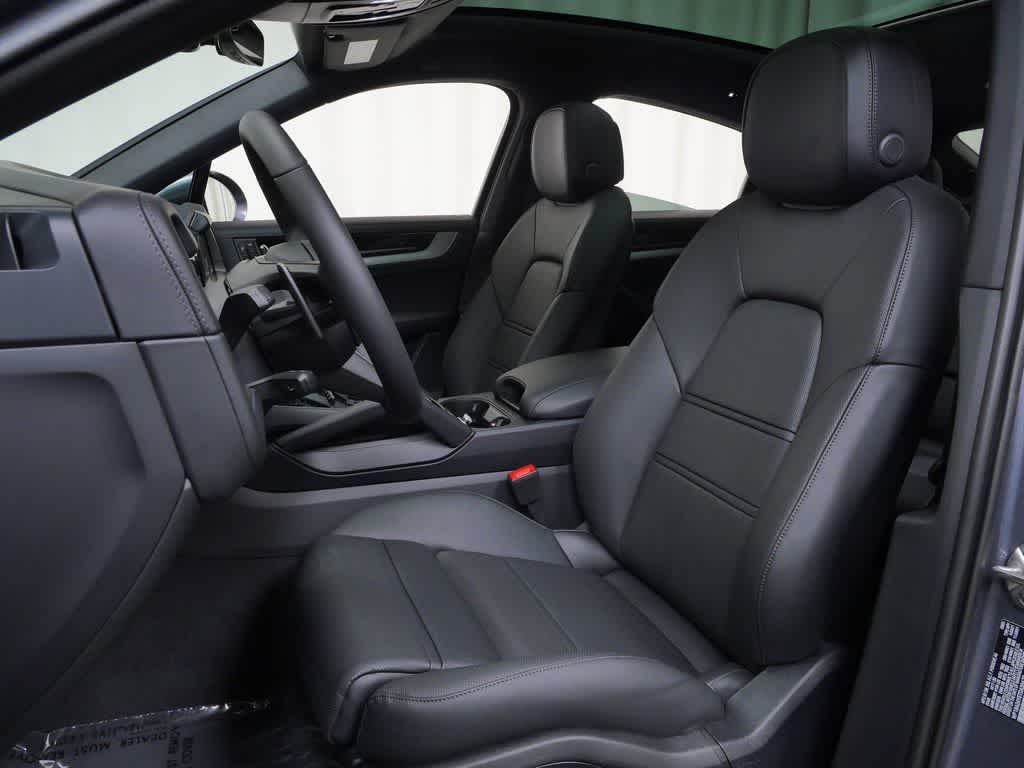 Thumbnail: 2026 Porsche Cayenne - 5