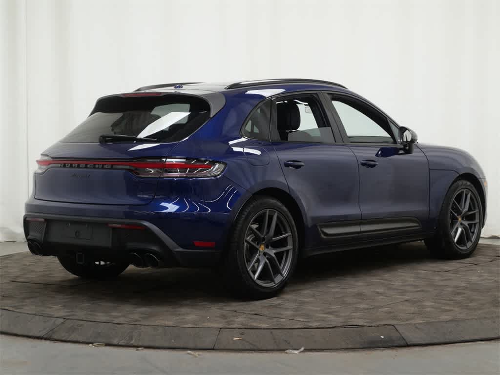 Thumbnail: 2025 Porsche Macan - 7