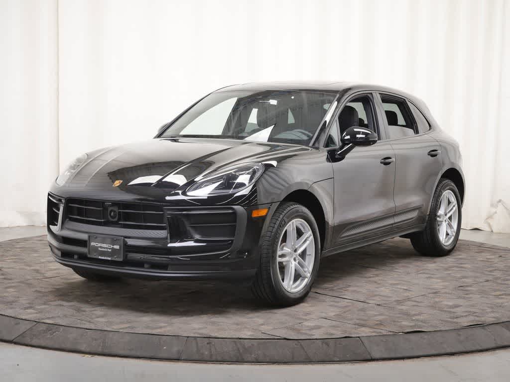 Thumbnail: 2025 Porsche Macan - 1