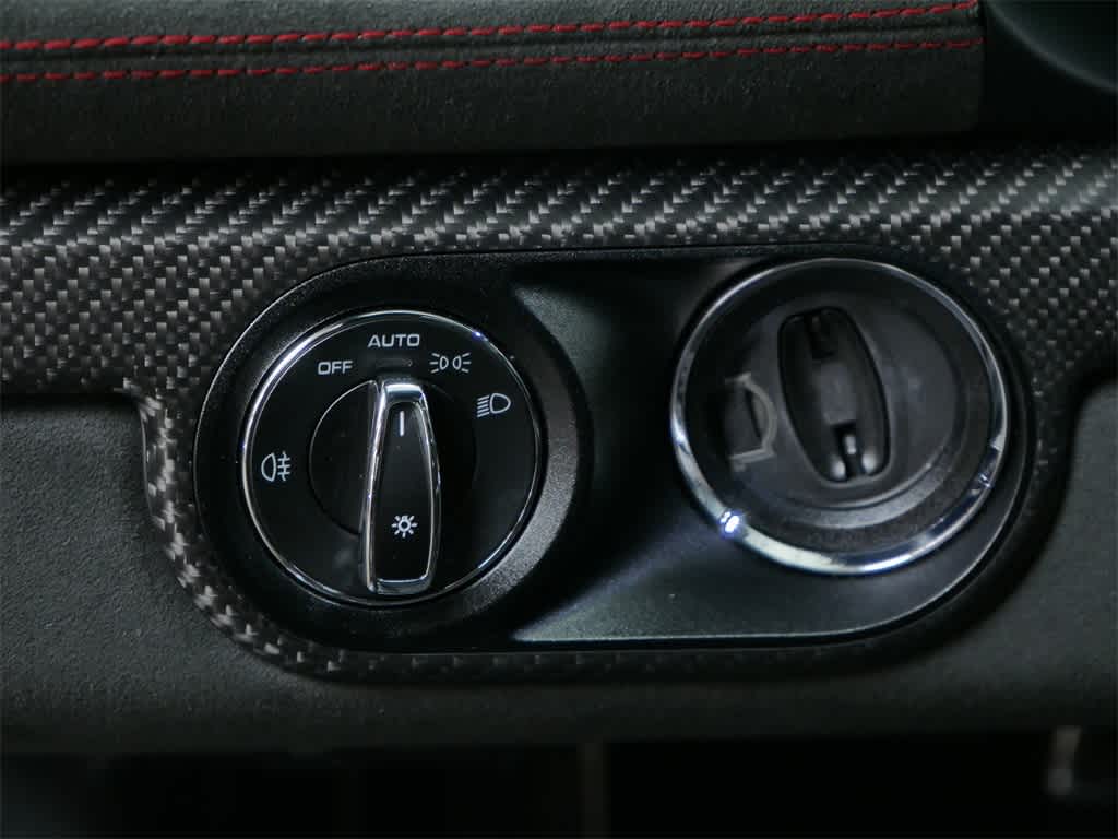 Thumbnail: 2025 Porsche  - 13