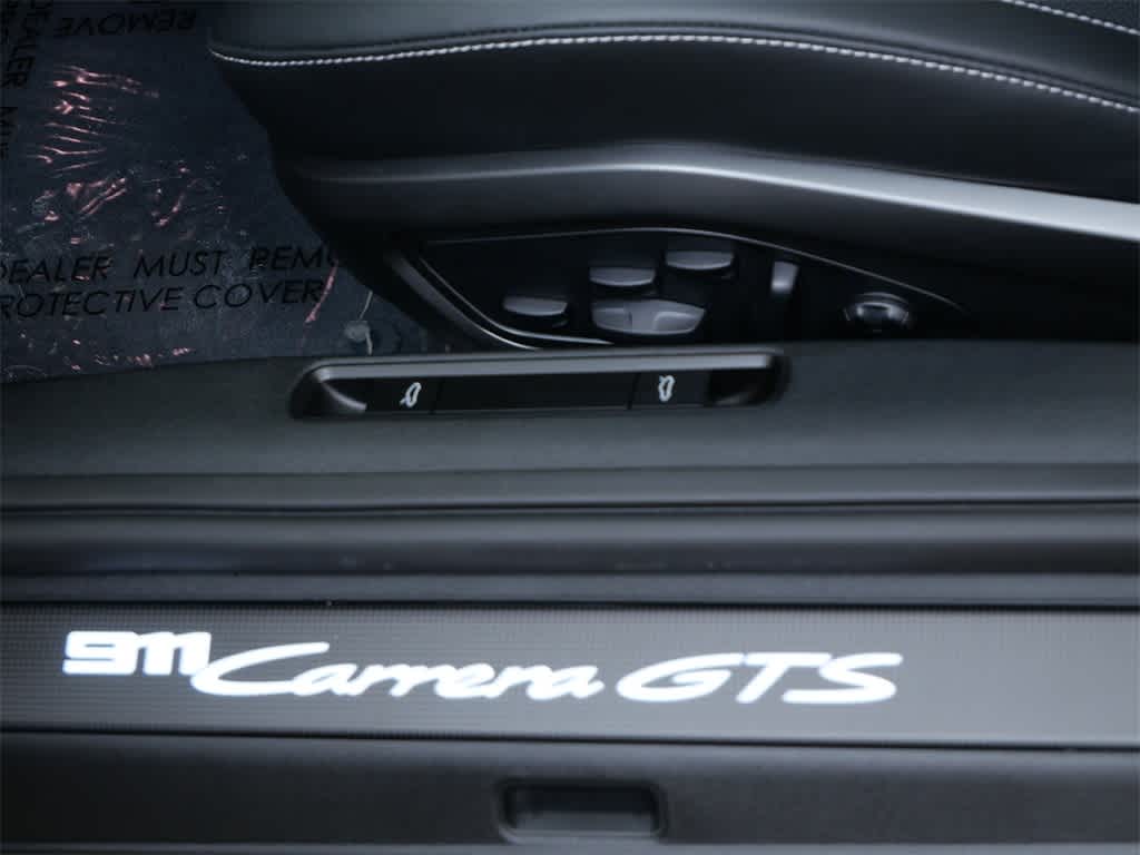 Thumbnail: 2026 Porsche 911 - 12