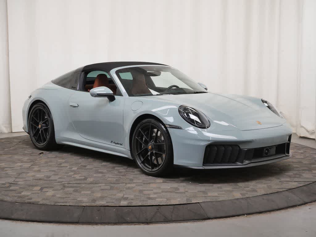 Thumbnail: 2025 Porsche 911 - 9