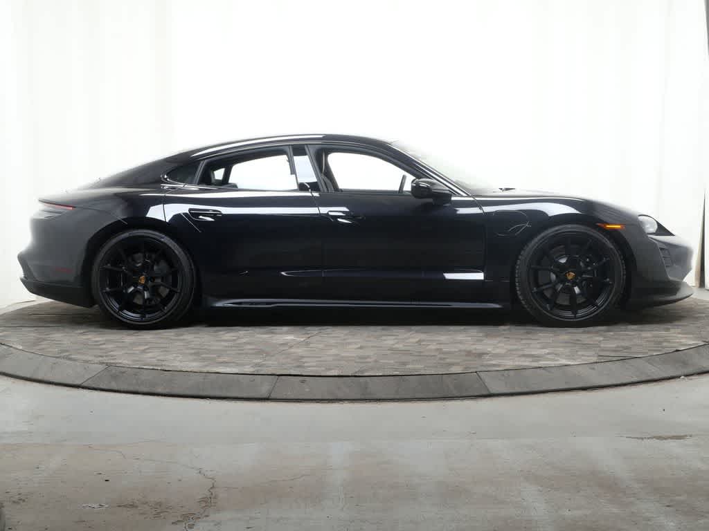 Thumbnail: 2023 Porsche Taycan - 8