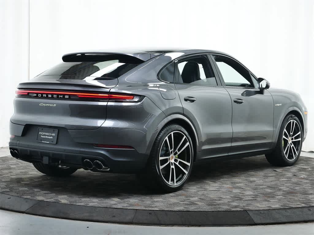 Thumbnail: 2025 Porsche Cayenne - 7