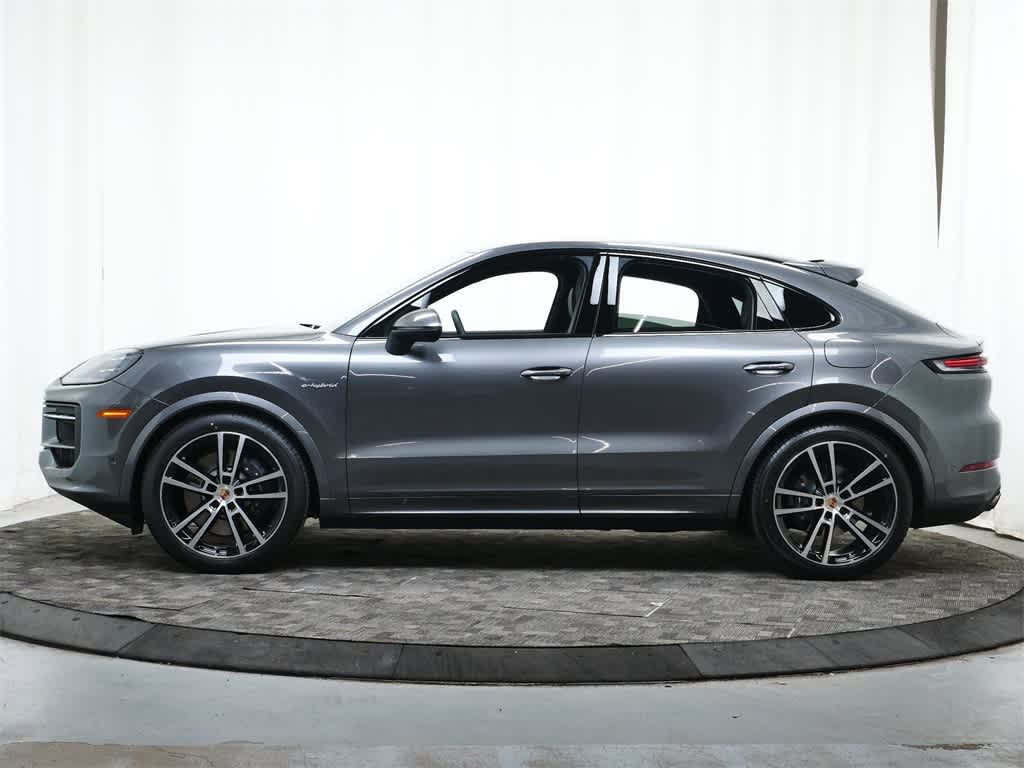 Thumbnail: 2026 Porsche Cayenne - 2