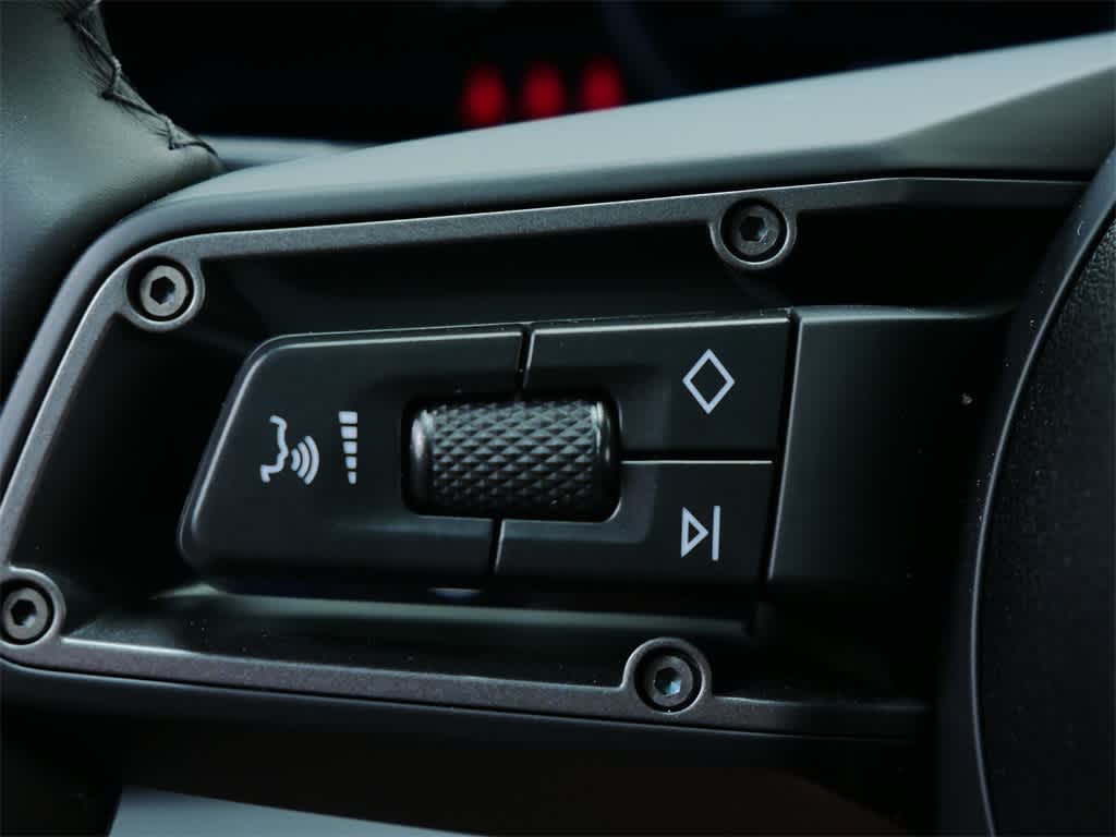 Thumbnail: 2025 Porsche Taycan - 20