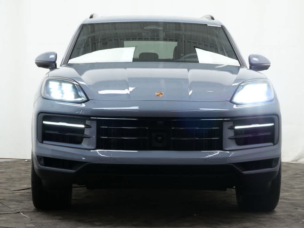 Thumbnail: 2026 Porsche Cayenne - 10