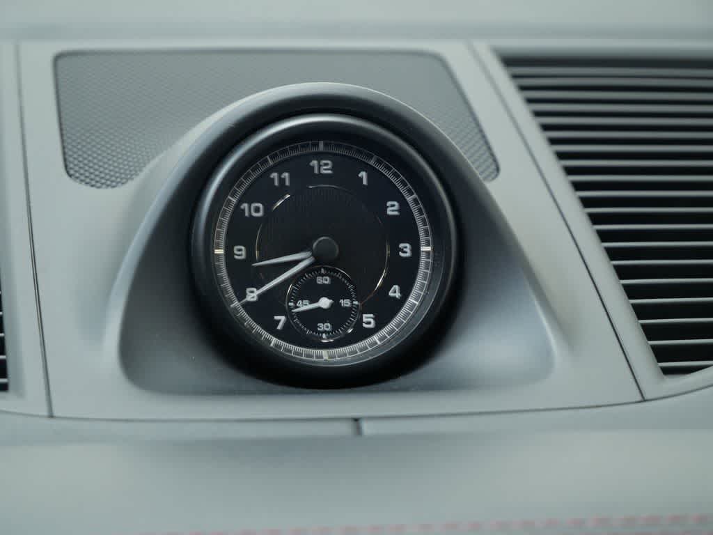 Thumbnail: 2022 Porsche Macan - 24