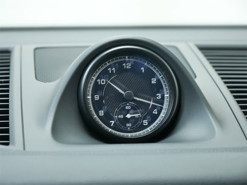 Thumbnail: 2025 Porsche Macan - 22